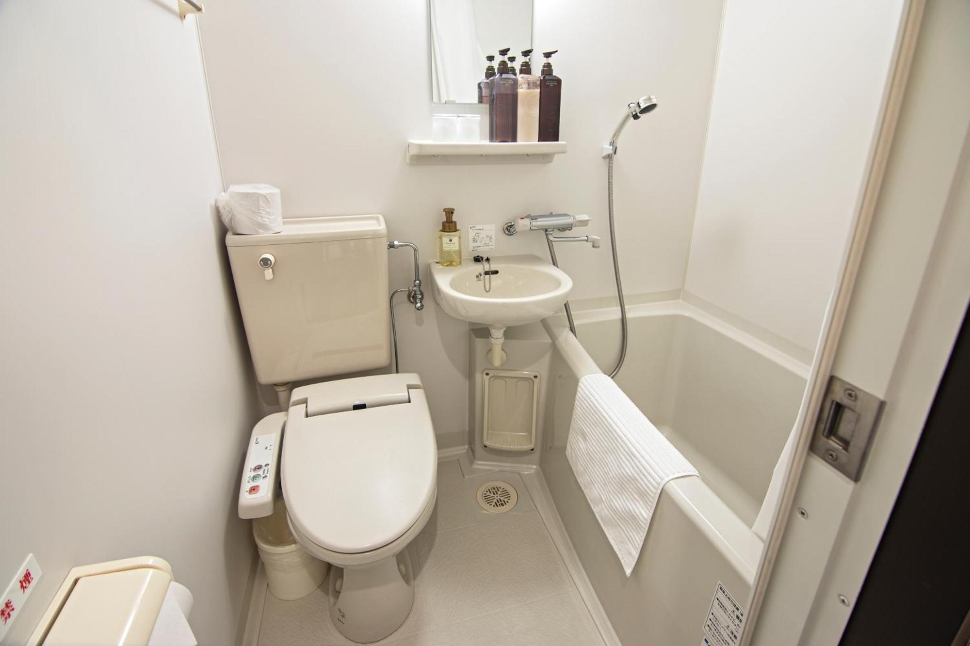 Wonz Hotel Self-Check-In Ōsaka Eksteriør bilde